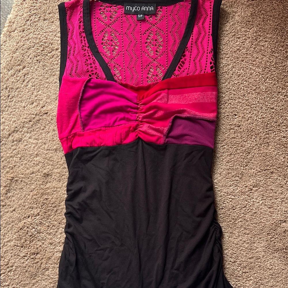 Chic Black and Pink Midi Dress 🩷🖤